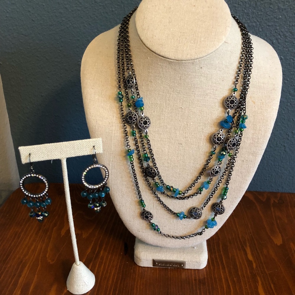 Baroque beads tiered necklace and earring set
